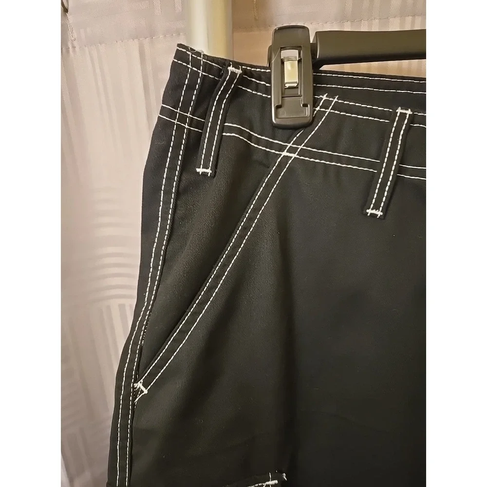 TRUE RELIGION Jet Black Cargo Pants -‎ Men's Size 31 / 34x31 NWT